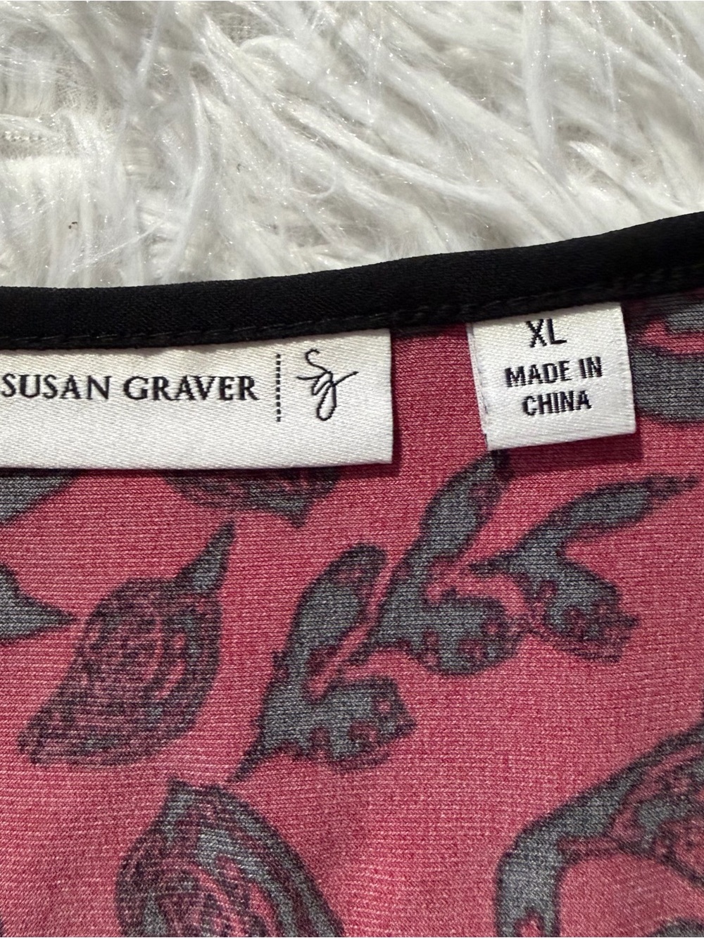 Susan Graver Womens XL Liquid Knit Floral Top Red Black 3/4 Sleeve Office Career - Picture 3 of 7